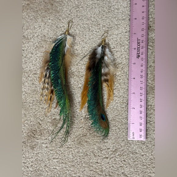 Peacock father earrings NWT - Picture 2 of 3
